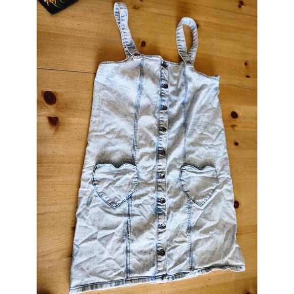 Black Heart Med Acid Washed Denim Dress Heart Pockets Adjustable Full Button - Picture 4 of 9